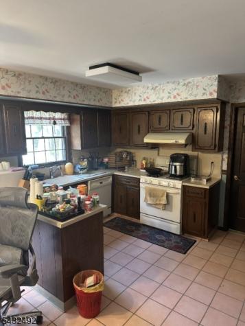 7 Bedford Court Clinton NJ 08801
