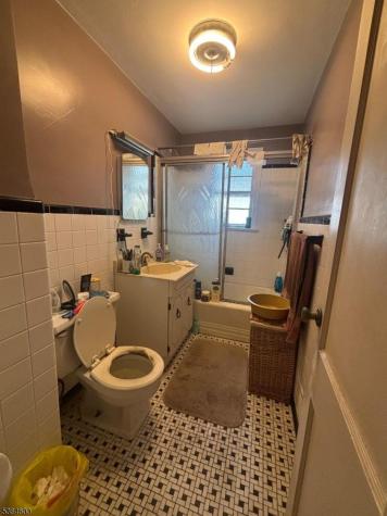 8 Albert Place Jersey City NJ 07305