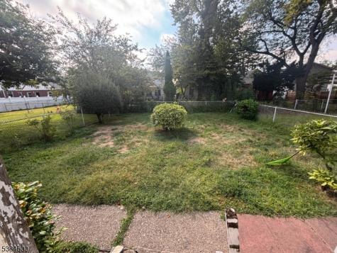 8 Albert Place Jersey City NJ 07305