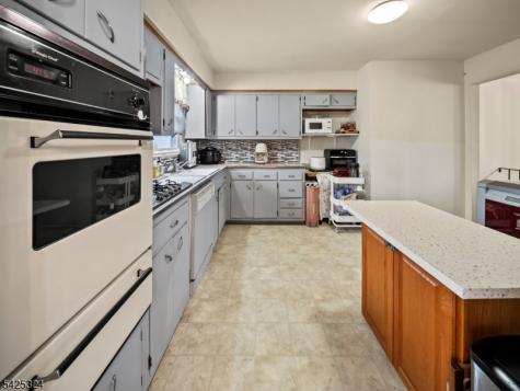 33 Beech Street Little Ferry NJ 07643