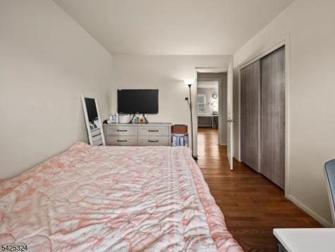 33 Beech Street Little Ferry NJ 07643