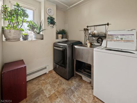33 Beech Street Little Ferry NJ 07643