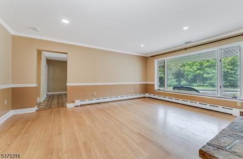2431 State Route 57 W Franklin NJ 07882