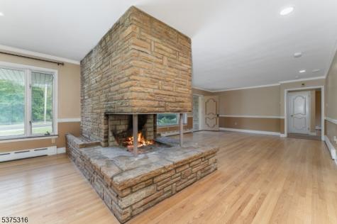 2431 State Route 57 W Franklin NJ 07882