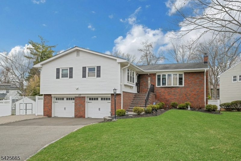 27 Howland Circle West Caldwell NJ 07006