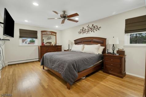 27 Howland Circle West Caldwell NJ 07006