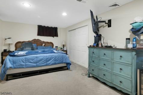 27 Howland Circle West Caldwell NJ 07006
