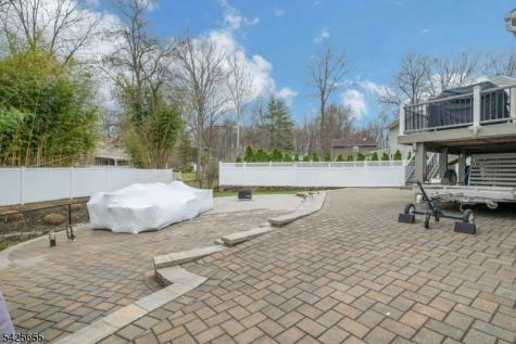 27 Howland Circle West Caldwell NJ 07006