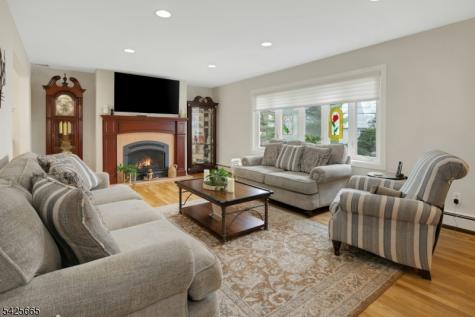 27 Howland Circle West Caldwell NJ 07006