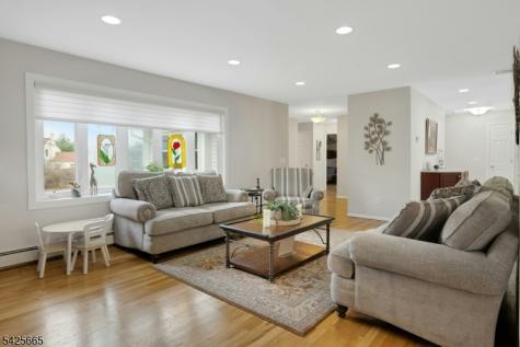 27 Howland Circle West Caldwell NJ 07006