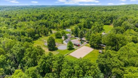 179 Lindbergh Road East Amwell NJ 08525