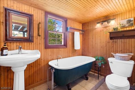 179 Lindbergh Road East Amwell NJ 08525