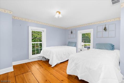 179 Lindbergh Road East Amwell NJ 08525
