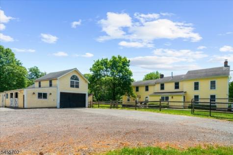 179 Lindbergh Road East Amwell NJ 08525