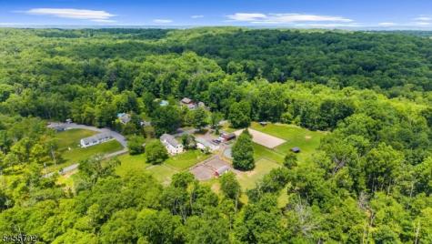 179 Lindbergh Road East Amwell NJ 08525