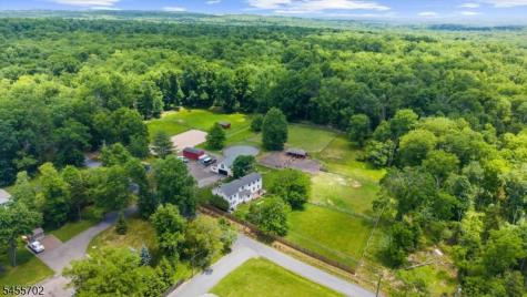 179 Lindbergh Road East Amwell NJ 08525