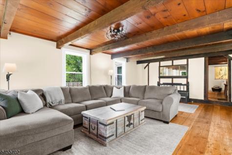 179 Lindbergh Road East Amwell NJ 08525