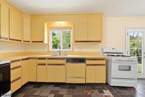 14 Ford Hill Road Hanover NJ 07981