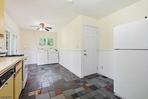 14 Ford Hill Road Hanover NJ 07981