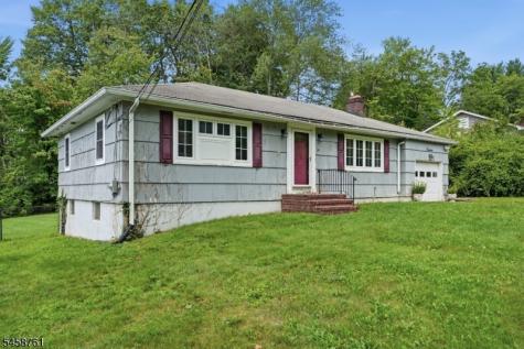 14 Ford Hill Road Hanover NJ 07981