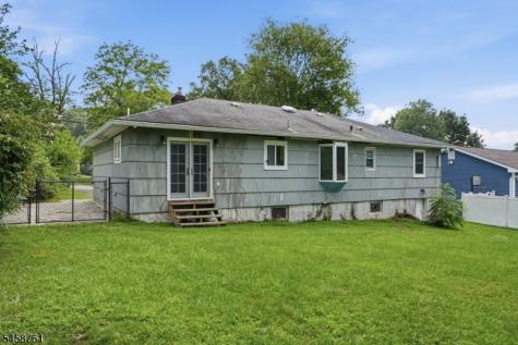 14 Ford Hill Road Hanover NJ 07981