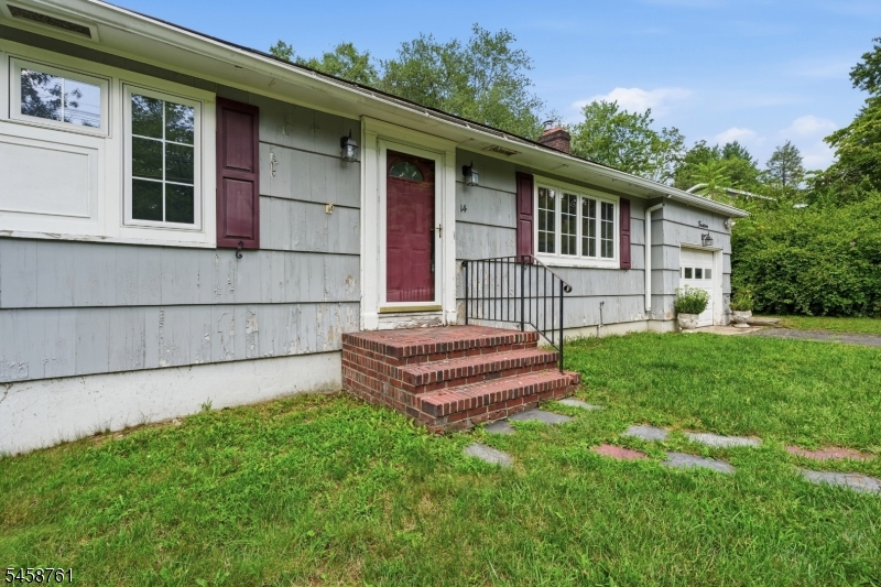 14 Ford Hill Road Hanover NJ 07981