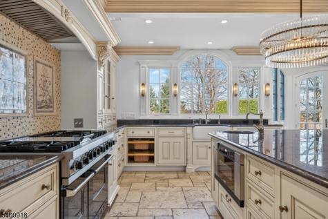 54 Hamilton Drive North Caldwell NJ 07006