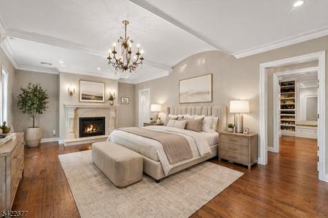 54 Hamilton Drive North Caldwell NJ 07006