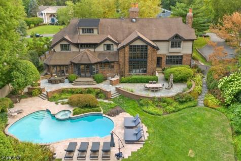 54 Hamilton Drive North Caldwell NJ 07006