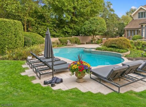 54 Hamilton Drive North Caldwell NJ 07006