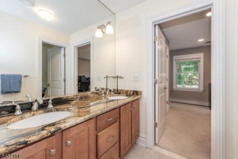 89 Clinton Avenue Mount Olive NJ 07828