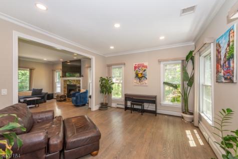 89 Clinton Avenue Mount Olive NJ 07828