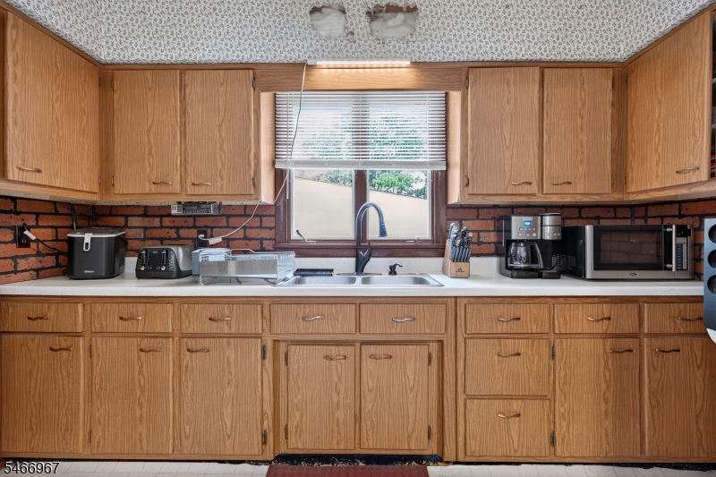 9 Chestnut Street Sussex NJ 07461