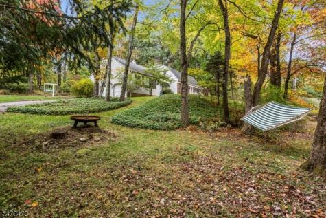 209 Sassafras Lane Lebanon NJ 08826