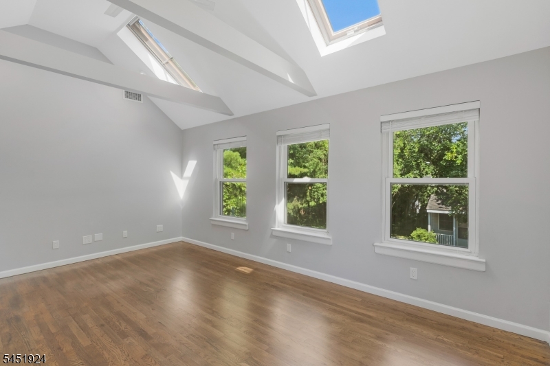 122 Mercer Street Somerville NJ 08876