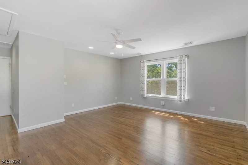 122 Mercer Street Somerville NJ 08876
