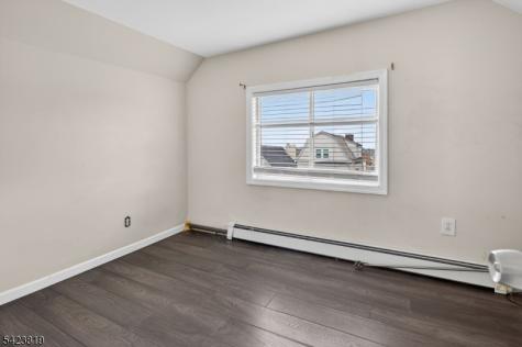 752 Highland Avenue Newark NJ 07104