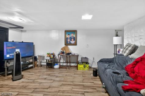 752 Highland Avenue Newark NJ 07104