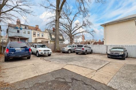 752 Highland Avenue Newark NJ 07104