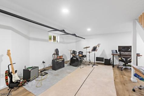 42 Forest Road Glen Rock NJ 07452