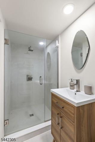 42 Forest Road Glen Rock NJ 07452