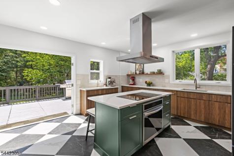 42 Forest Road Glen Rock NJ 07452