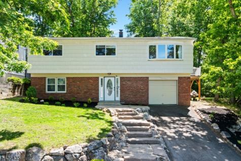 101 Pocono Trail Hopatcong NJ 07843