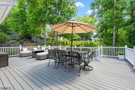 101 Pocono Trail Hopatcong NJ 07843