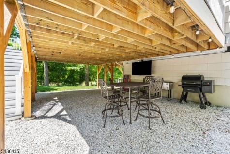 101 Pocono Trail Hopatcong NJ 07843