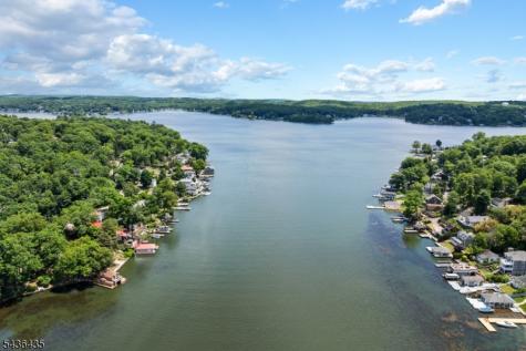 101 Pocono Trail Hopatcong NJ 07843