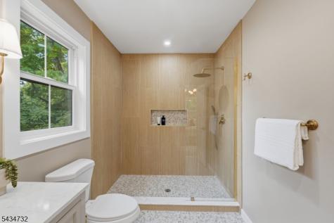 166 Lincoln Street Montclair NJ 07042