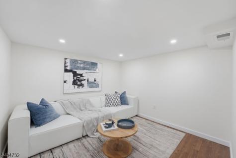 166 Lincoln Street Montclair NJ 07042