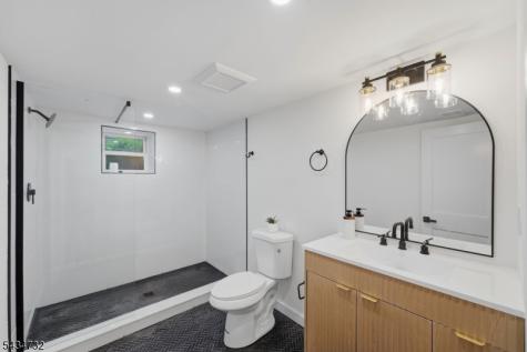 166 Lincoln Street Montclair NJ 07042