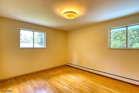 419 Knowlton Street Belvidere NJ 07823